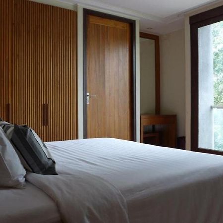 Luxx Langsuan Hotel - Sha Plus Bangkok Kültér fotó
